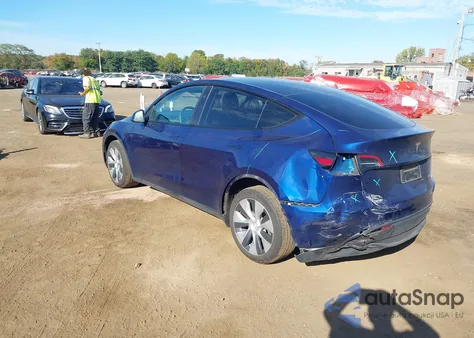 2023 Tesla Model Y Awd/Long Range Dual Motor All-Wheel Drive from USA, damaged, VIN 7SAYGDEE2PF799921